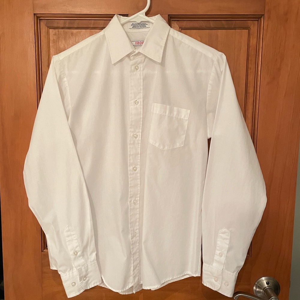 Izod Youth size 16 White Button Down Shirt